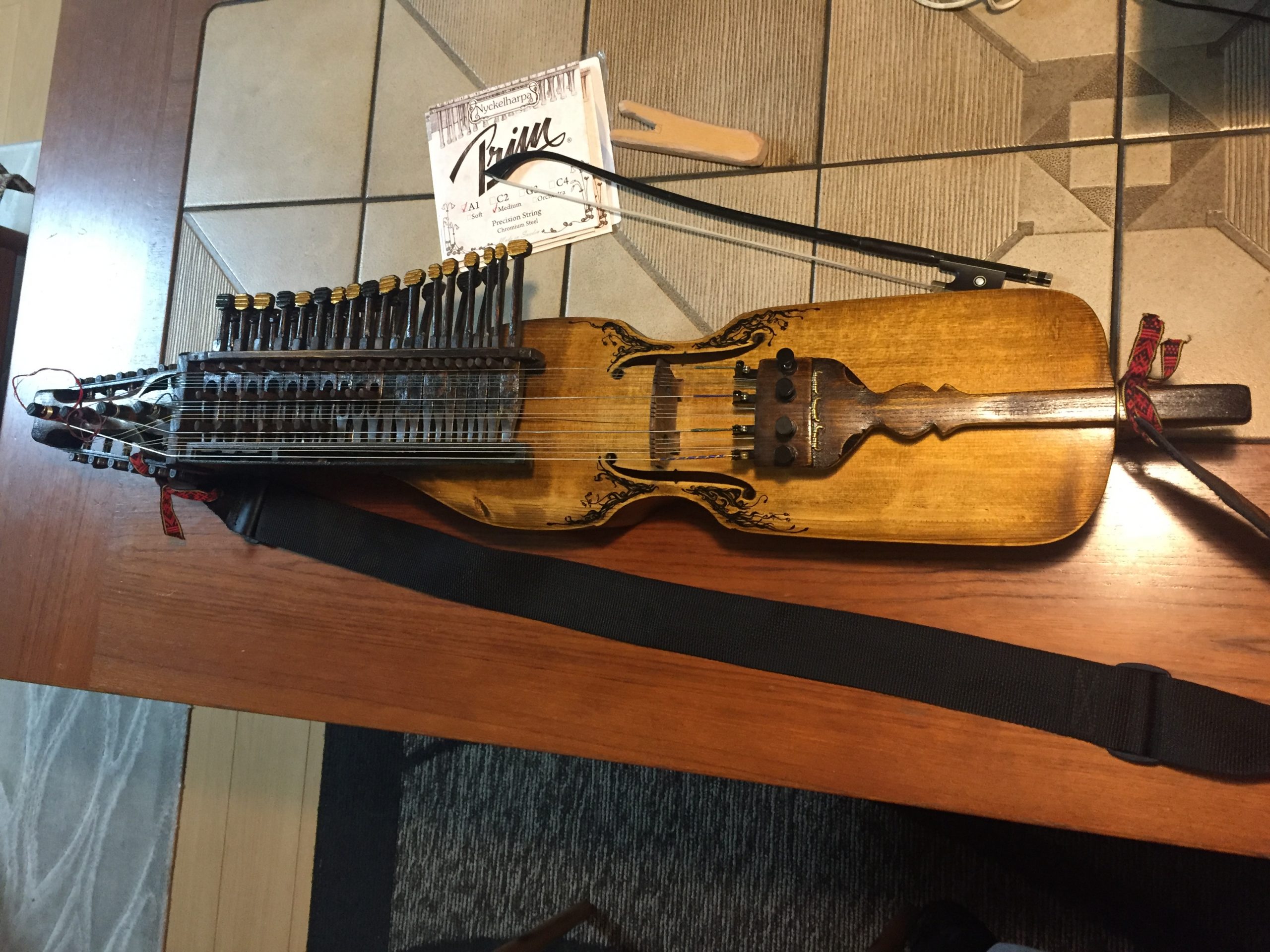 ニッケルハルパ・ビルダーの紹介 | 楽器工房ダルシクラフト DulciCraft